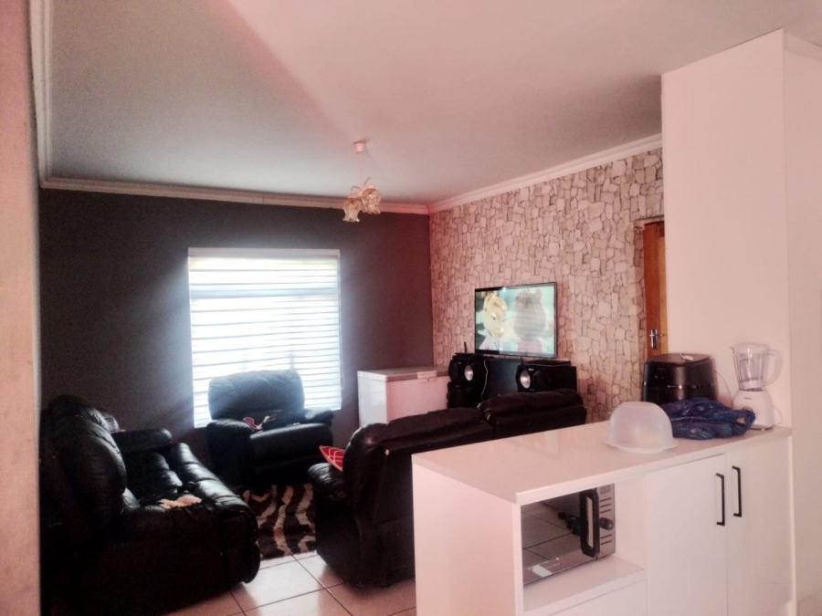 3 Bedroom Property for Sale in Mandela View Free State